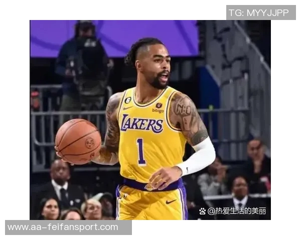 小里弗斯称赞克莱传奇地位现阶段只为热爱篮球而战