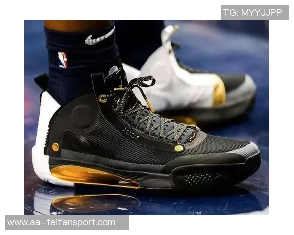 锡安复出状态回暖替补贡献18分6板2助助力球队锁定胜局