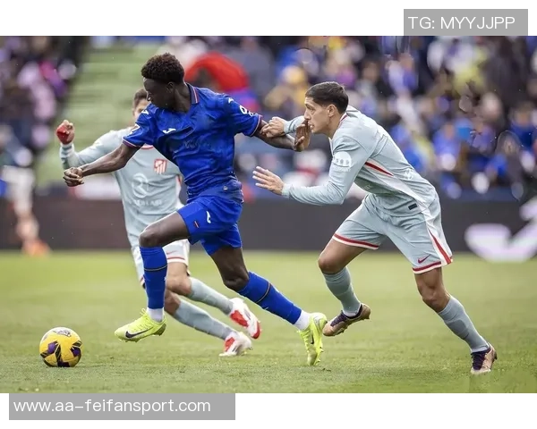 西甲最新积分榜分析皇马稳居榜首领先巴萨五分黄潜马竞紧随其后